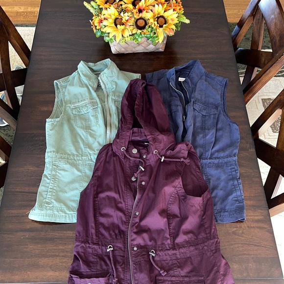Womens vest bundle! - Picture 1 of 6
